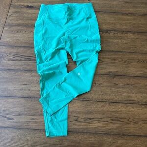 Lululemon Kelly green Leggings
